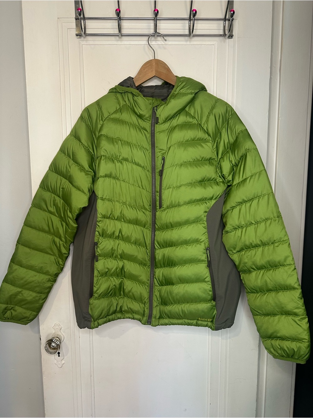 L.L. Bean Men’s Green Hooded Puffer Jacket 90% down feather